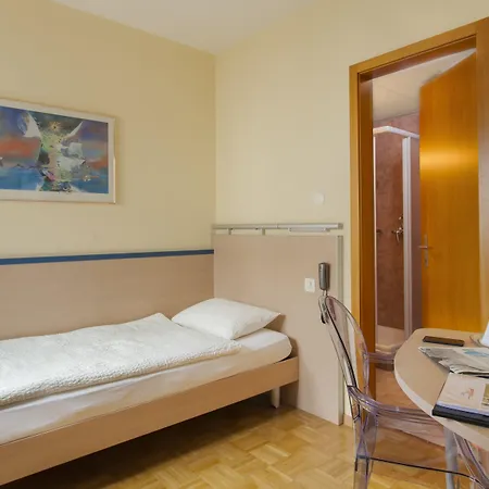 Hotel Geranio Au 3*